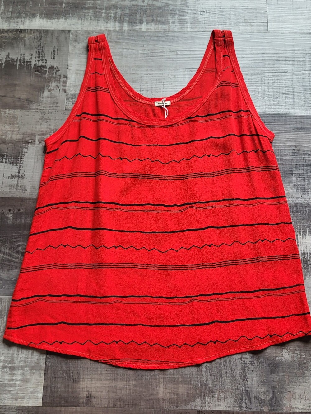 Monrow Tank Top Sleeveless Top Red 100% Rayon Striped NWOT Lightweight Vacation